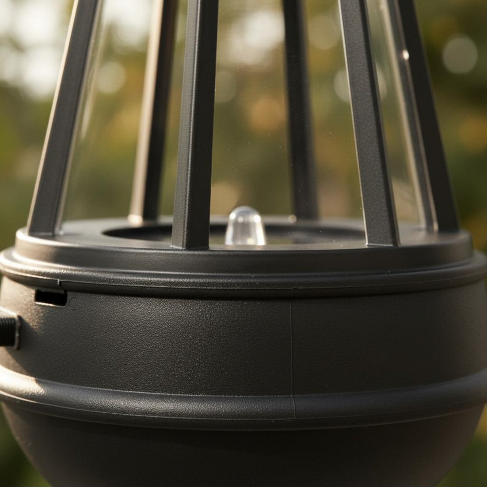 Solarna lampa wisząca w kształ – Hanging Outdoor Lighting recenzja i cena